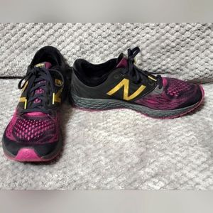 *RARE* New Balance + Disney Princess Sneaker Series women's size 10